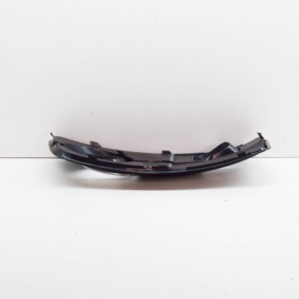 8R0807682F - AUDI Q5 8R FRONT RIGHT AIR GUIDE GRILLE 8R0807682F 01C 8R0807682F01C NEW GENUINE
