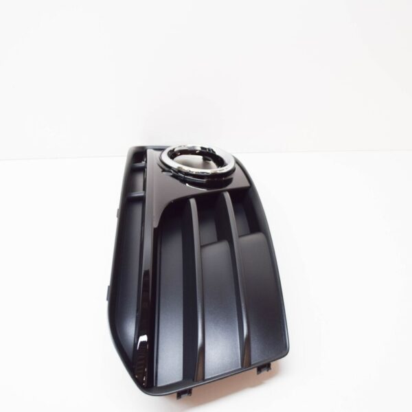 8R0807682JBJI - Audi Q5 8R Front Right Fog Light Grille 8R0807682J BJI GENUINE NEW