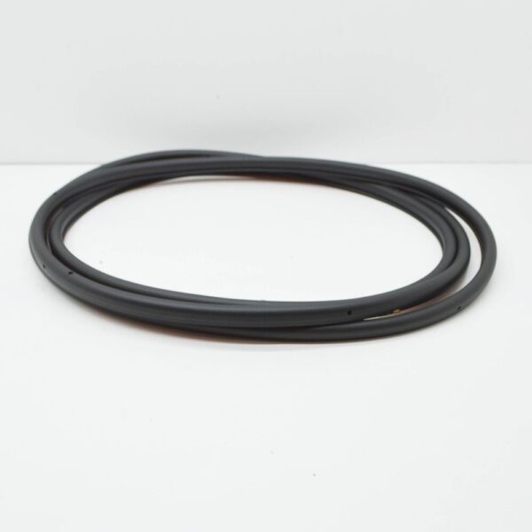8R0837911L - NEW AUDI Q5 FRONT LEFT DOOR RUBBER SEAL 8R 8R0837911L 2013