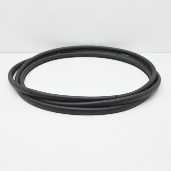 8R0837911L - NEW AUDI Q5 FRONT LEFT DOOR RUBBER SEAL 8R 8R0837911L 2013