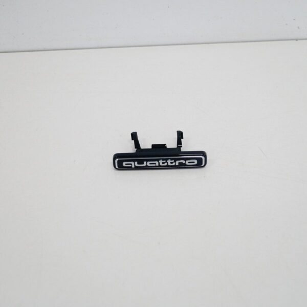 8R0853736C - Audi Q5 8R Quattro Text Badge 8R0853736C2ZZ New
