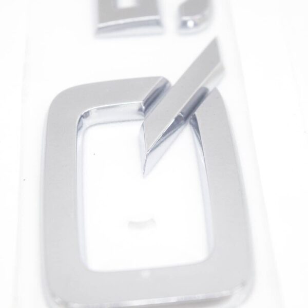 8R08537412ZZ - Audi Q5 8R Rear Boot Trunk Label Badge Decal Emblem 8R08537412ZZ NEW GENUINE