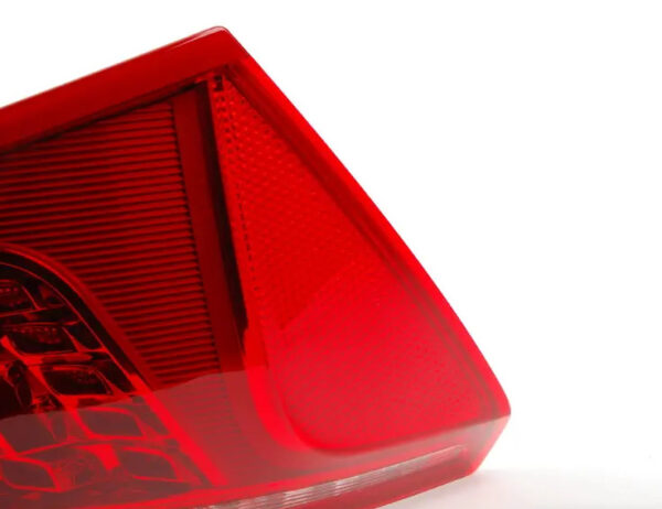 8R0945093B - NEW AUDI Q5 8R REAR LEFT UPPER TAILLIGHT 8R0945093B ORIGINAL