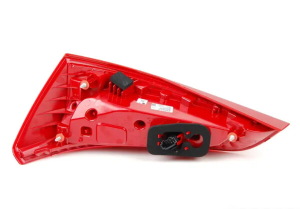 8R0945093B - NEW AUDI Q5 8R REAR LEFT UPPER TAILLIGHT 8R0945093B ORIGINAL
