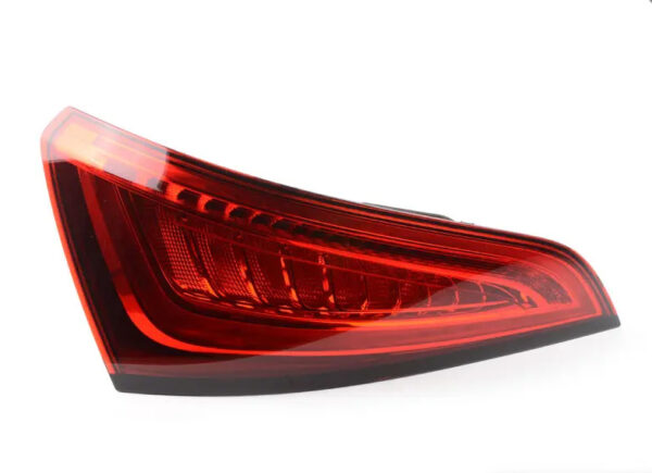 8R0945093D - NEW AUDI Q5 8R REAR LEFT UPPER TAILLIGHT 8R0945093D ORIGINAL