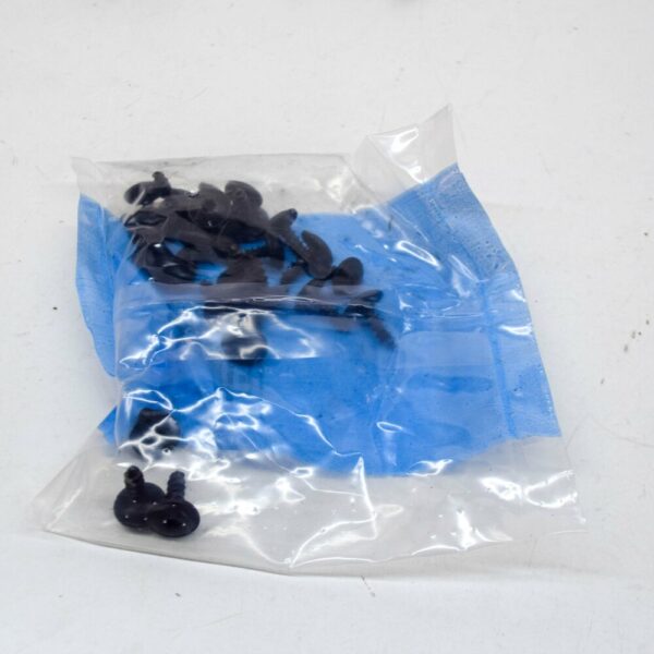 8S0098629 - NEW AUDI TT 8S MK3 FRONT FENDER WHEELHOUSE LINER MOUNT KIT 8S0098629