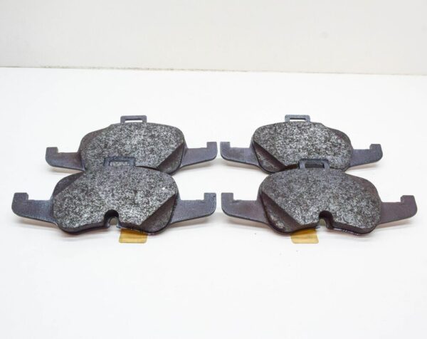 8S0698151G - NEW AUDI TT MK3 FV FRONT WHEEL BRAKE PADS SET 8S0698151G ORIGINAL