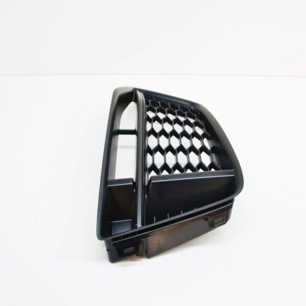8S0807681BT94 - NEW AUDI TT FV FRONT LEFT AIR GUIDE GRILLE 8S0807681B T94 8S0807681BT94