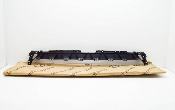 8S0853037E - Audi TT FV Radiator Grille Center Cover 8S0853037E NEW