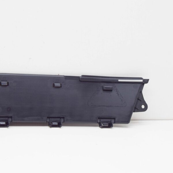 8S0853692B - Audi TT FV3 Medium Radiator Grill Locking Plate 8S0853692B NEW