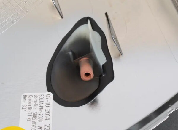 8S0857528A3Q7 - NEW AUDI R8 SPYDER 4S9 FRONT RIGHT MIRROR COVER 8S0857528A3Q7 ORIGINAL