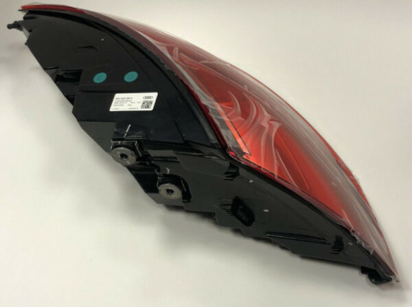 8S0945096E - NEW AUDI TT FV MK3 REAR RIGHT TAILLIGHT 8S0945096E ORIGINAL