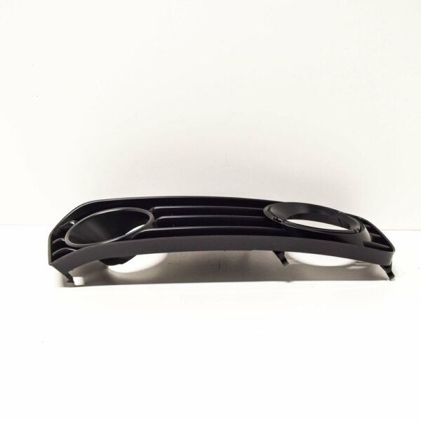 8T0807682E01C - NEW AUDI A5 S5 8TA FRONT RIGHT FOG LAMP GRILLE 8T0807682E01C