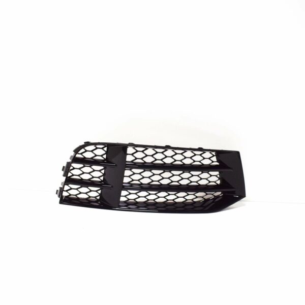 8T0807682FT94 - NEW AUDI RS5 8T FRONT BUMPER LOWER OUTER RIGHT GRILLE 8T0807682FT94  ORIGINAL