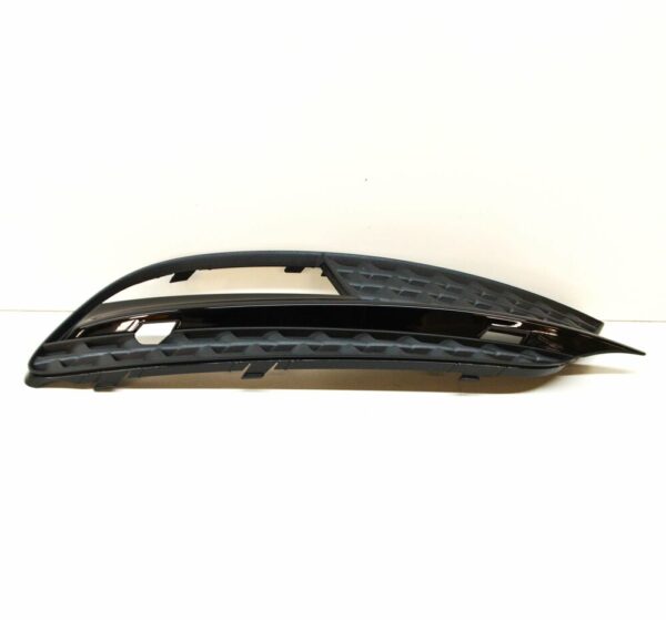 8T0807682H01C - NEW AUDI A5 8T RIGHT SIDE LIGHT FOG GRILLE 8T0807682H01C 8T0807682H 01C