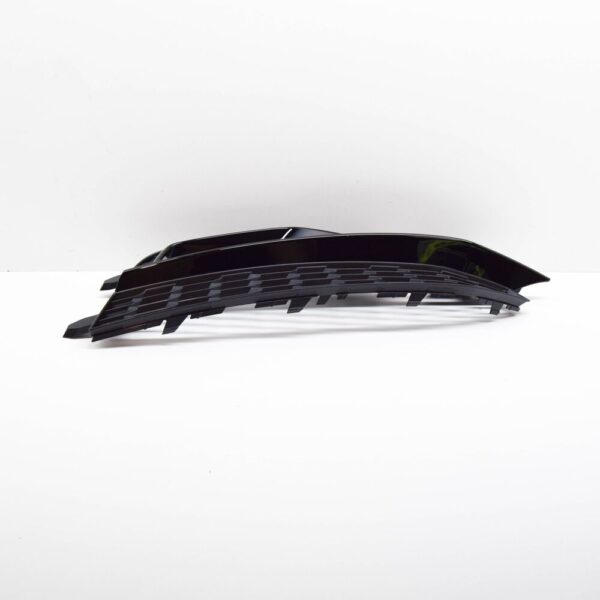 8T0807682Q - AUDI A5 Sportback 8T Front Right Air Guide Grille 8T0807682Q01C NEW GENUINE