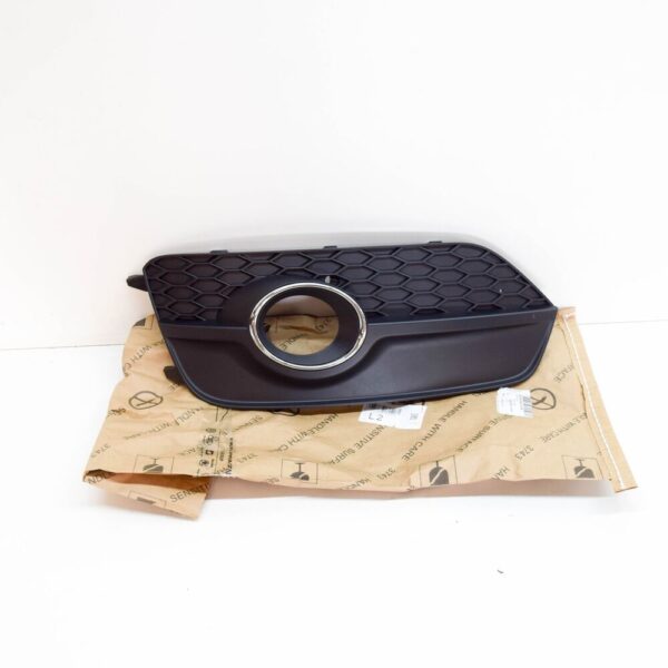 8U0807681ESP9 - NEW AUDI Q3 8U FRONT BUMPER LEFT FOG LIGHT GRILLE  8U0807681ESP9 ORIGINAL