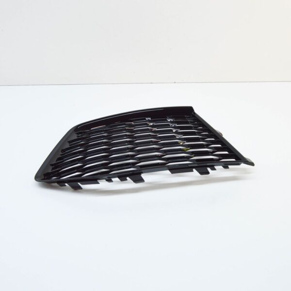 8U0807681MT94 - NEW AUDI RS Q3 8U FRONT LEFT AIR GUIDE GRILLE 8U0807681MT94