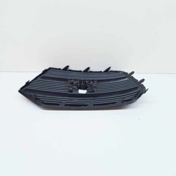 8U0807682Q4U8 - NEW AUDI Q3 8U FRONT RIGHT BUMPER GRILL 8U0807682Q4U8