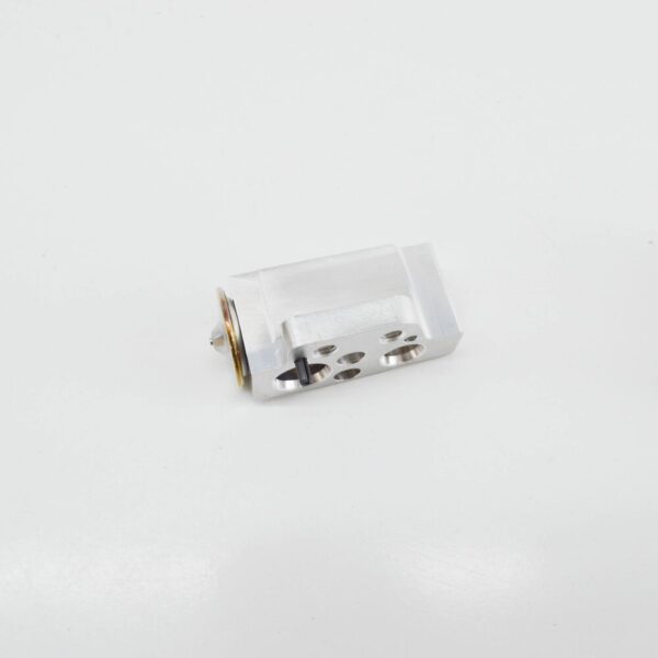 8U0820679 - NEW AUDI Q3 8U AIR CONDITIONER EXPANSION VALVE 8U0820679 ORIGINAL