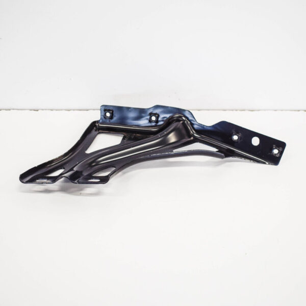 8U0821135 - NEW AUDI Q3 8U FRONT LEFT WING BRACKET 8U0821135 2016