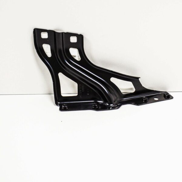 8U0821136 - NEW AUDI Q3 8U FRONT RIGHT FENDER WING BRACKET 8U0821136 ORIGINAL