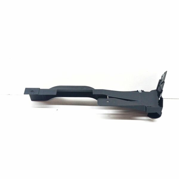 8U0825213E - NEW AUDI Q3 8U ENGINE MUD COVER 2.0 PETROL 8U0825213E 2014