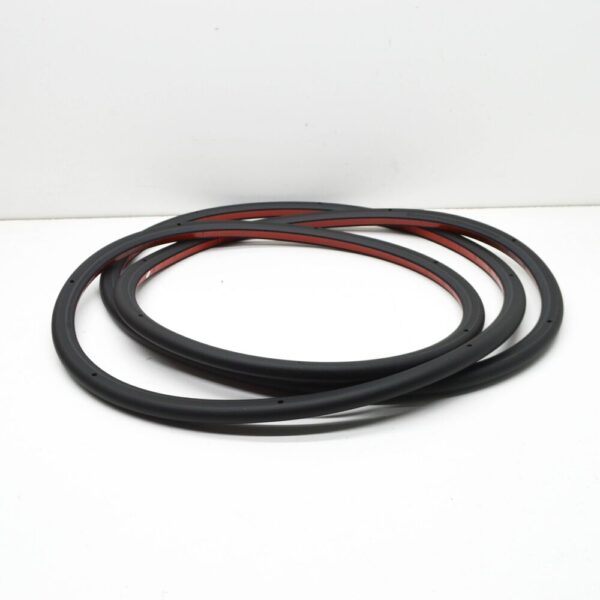 8U0839912B - AUDI Q3 8U Rear Right Door Seal Rubber 8U0839912B NEW