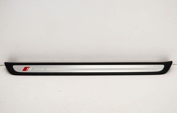 8U0853374B9B9 - Audi Q3 8U door sill strip front S line right 8U0853374B9B9 NEW