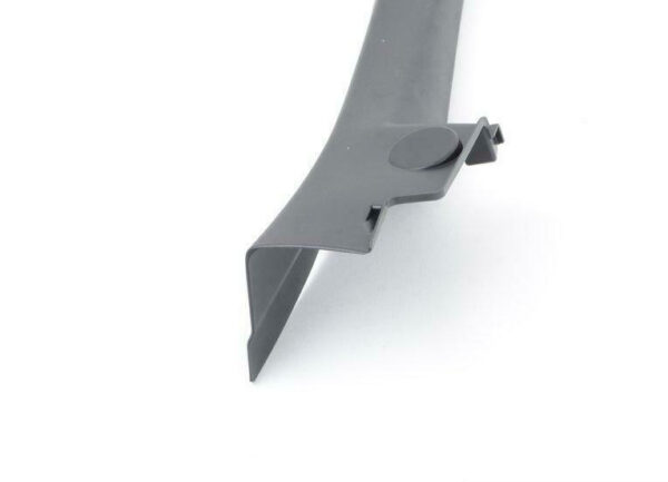 8U08676094PK - NEW AUDI Q3 8U FRONT LEFT DOOR WINDOW FRAME TRIM 8U08676094PK ORIGINAL