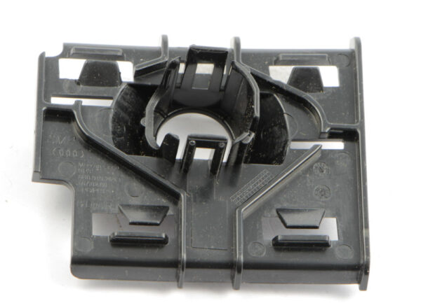 8U0919268Q - NEW AUDI Q3 8U FRONT RIGHT OUTER PARK SENSOR MOUNT 8U0919268Q ORIGINAL