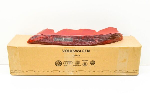 8U0945096 - Audi Q3 8U taillight rear right 8U0945096 new