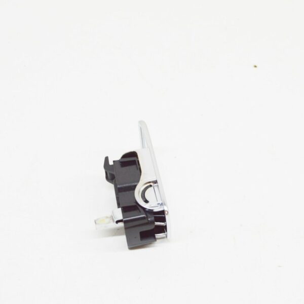 8U1857131B3Q7 - NEW AUDI Q3 8U GLOVE COMPARTMENT LID CATCH LHD 8U1857131B3Q7