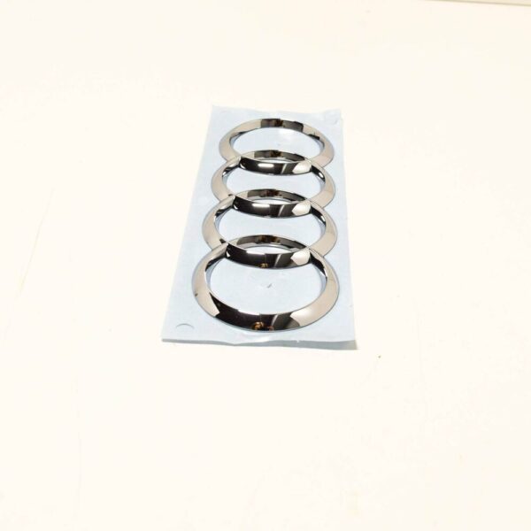8V08537422ZZ - NEW AUDI TT 8S FRONT BONNET EMBLEM BADGE 8V08537422ZZ