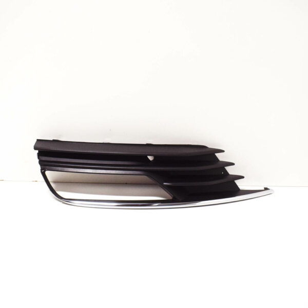 8V5807681A9B9 - NEW AUDI A3 8V FRONT LEFT FOG LIGHT GRILLE LOWER 8V5807681A9B9