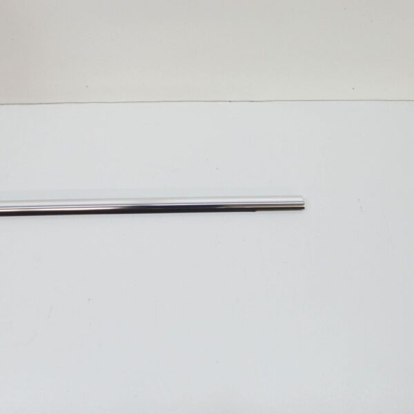 8W0853284E2ZZ - NEW AUDI A4 B9 FRONT RIGHT DOOR WINDOW BELT MOLDING 8W0853284E2ZZ ORIGINAL