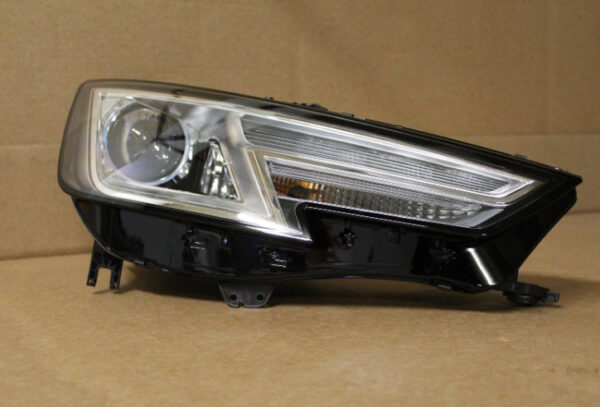 8W0941044A - NEW AUDI A4 AVANT B9 FRONT RIGHT HEADLIGHT RHD 8W0941044A ORIGINAL