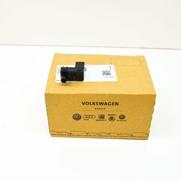 8W0947355AB - NEW AUDI A4 ALLROAD B9 INTERIOR LEFT LED MODULE UNIT 8W0947355AB ORIGINAL