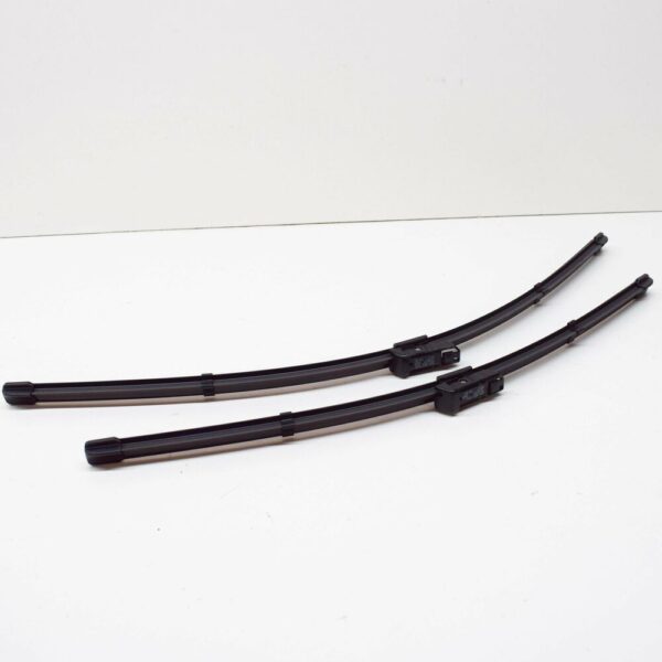 8W1998002 - NEW AUDI A4 B9 FRONT AERODYNAMIC WIPER BLADE SET LHD 8W1998002