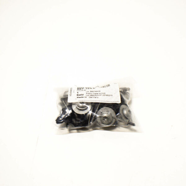 8W6098625 - NEW AUDI A5 8W6 FRONT FENDER HARDWARE KIT 8W6098625 ORIGINAL