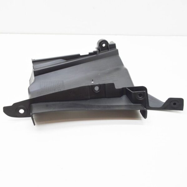 8W6121764A - NEW AUDI A5 8W6 FRONT RIGHT AIR DUCT DEFLECTOR 8W6121764A