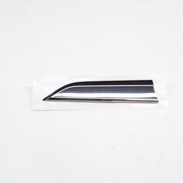 8W6853604APUZ - NEW AUDI A5 CONVERTIBLE 8W6 FRONT RIGHT DOOR CHROME TRIM 8W6853604APUZ