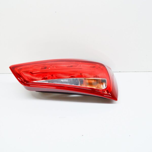 8X0945094D - NEW AUDI A1 8X REAR LID RIGHT TAILLIGHT 8X0945094D
