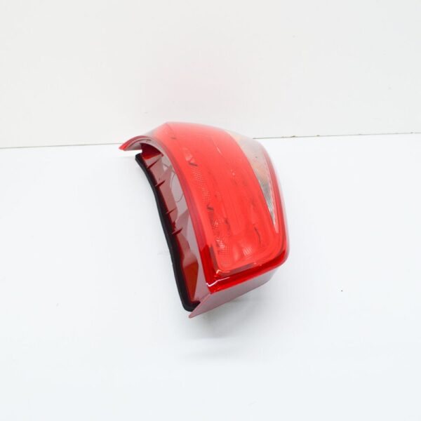 8X0945094D - NEW AUDI A1 8X REAR LID RIGHT TAILLIGHT 8X0945094D