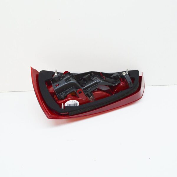 8X0945094D - NEW AUDI A1 8X REAR LID RIGHT TAILLIGHT 8X0945094D