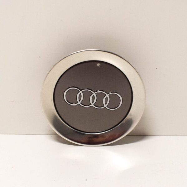8Z0601165FZ17 - Audi A2 8Z 16'' Wheel Centre Hub Avus Silver 1pcs 8Z0601165FZ17 NEW GENUINE