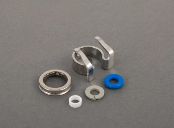13647600869 - MINI R57 Fuel Injection Sealing and Mounting  13647600869 NEW