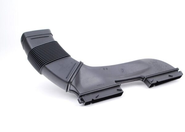 13717599282 - BMW E84 E90 E91 E92 E93 Genuine Suction Duct 13717599282