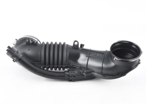 13717804846 - BMW E81 E88 E90 E93 Original Filtered Air Tube 13717804846