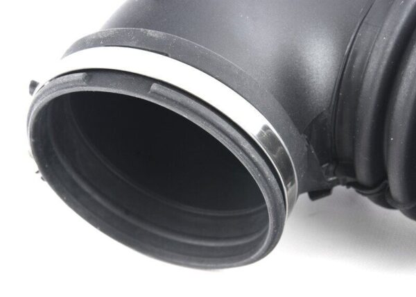 13717804846 - BMW E81 E88 E90 E93 Original Filtered Air Tube 13717804846